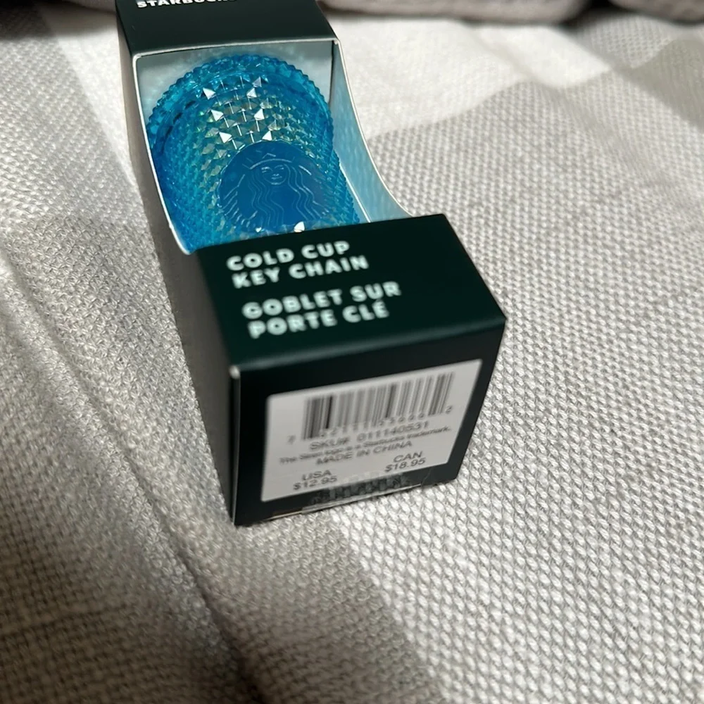 New Starbucks 2023 Gradient Blue Studded Bling Ombre Cold Cup Key chain